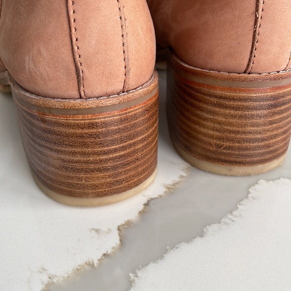 Clarks Originals Chelsea Boots - Picture 7 of 11